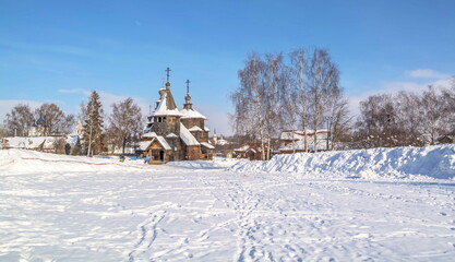 The Golden Ring of Russia. Sunny frosty winter day in Suzala - obrazy, fototapety, plakaty
