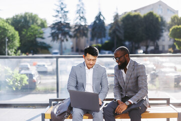 Workers elaborating business idea 