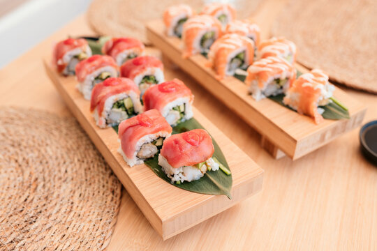 Salmon and tuna sushi