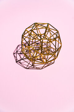 Polygon wire ball