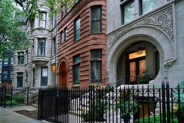 Chicago street with elegant 19th century townhouses and apartments