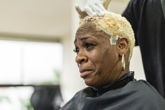 Woman at the hairdresser's. 