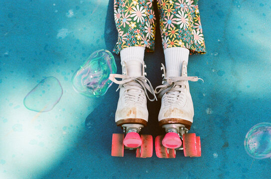Roller skates and bubbles