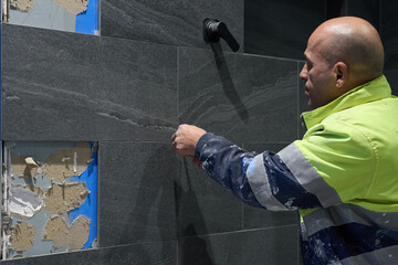 株式会社日本住宅管理(東京都町田市)が徹底解説:タイル風呂リフォームの費用・方法・事例と成功のポイント