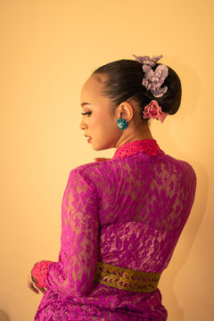 Balinese Bride Wearing The Pink Wedding Dress Before The Ceremony Has Started