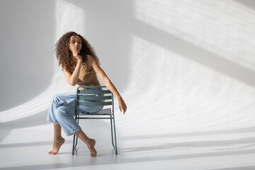 woman with afro hair style