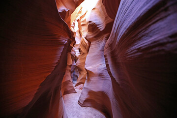 Walking Secret Antelope Canyon, Page, Arizona © jerzy