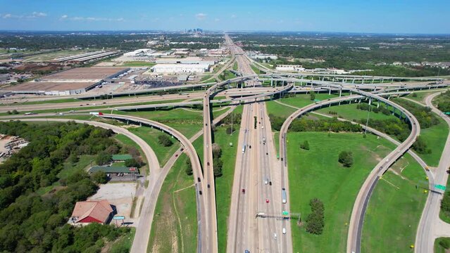 FT. WORTH TEXAS I-35 NORTH FLY OVER 04