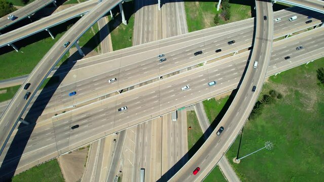 FT. WORTH TEXAS CRANE UP I-35