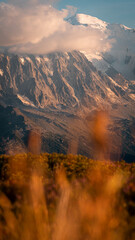 Atardecer en el macizo del Mont Blanc en el valle de Chamonix 