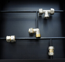 Compression fittings for multilayer pipes