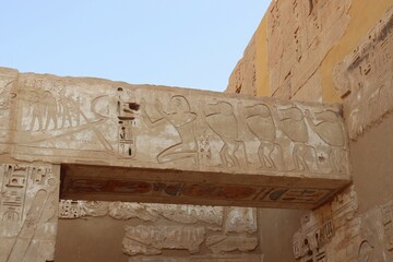 Monkeys in ancient egypt: Monkeys carved at temple of Ramses III in Luxor 
