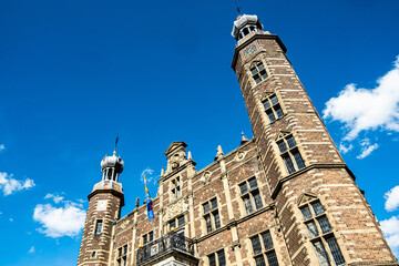 Fototapeta na wymiar Architektur Fassade Rathaus in Venlo Niederlande