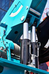 Crane hydraulic cylinders