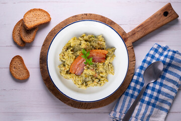 Trinxat De La Cerdanya. Typical Catalan recipe with white cabbage, potato and bacon.