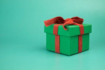 christmas gift, eco friendly gift wrapping, recycled box with ribbon