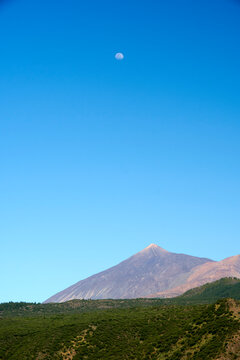 Teide seen from West with full moon