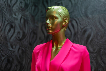 ESCAPARATE MODA MUJER 2022