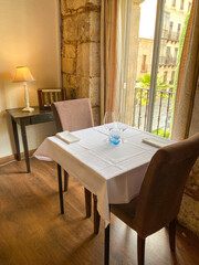 mesa de restaurante moderno 2022