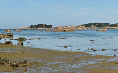 Fototapeta na wymiar La côte de granit rose en Bretagne, France