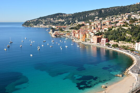 France, c&ocirc;te d'azur, Villefranche sur Mer, cette ville est c&eacute;l&egrave;bre pour sa magnifique rade et sa citadelle.