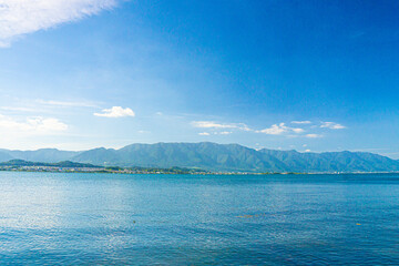 湖と山々　背景素材　滋賀県・琵琶湖