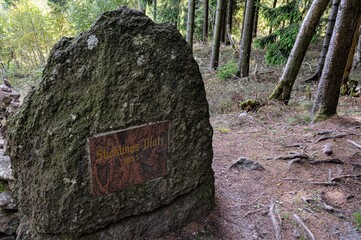 Der Stichling Platz, angelegt 1855 zu Ehren von Dr. jur. Stichling  ,dem Leiter mehrerer...