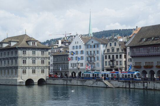 Z&uuml;rich, Switzerland. View of city