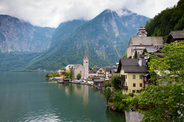 Fototapeta na wymiar world famous village Hallstatt Austria lake mountains
