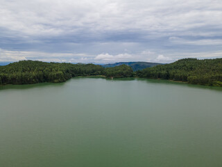 Fototapeta na wymiar Laguna Reserva Forestal la Yeguada