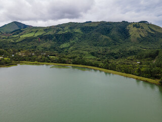 Laguna Reserva Forestal la Yeguada