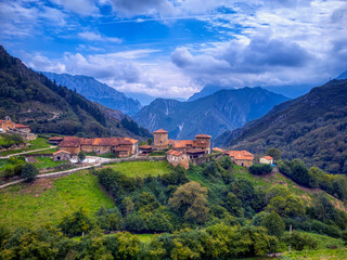 Fototapeta na wymiar View of the medieval village of Bandujo in Asturias mountains. Spain.
