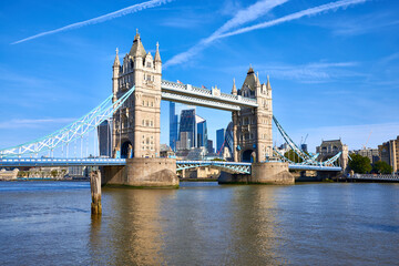 Fototapeta na wymiar view of tower bridge, london