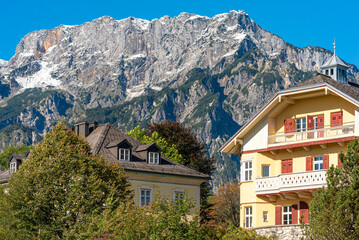 As the northernmost massif of the Berchtesgaden Alps, the Untersberg is a prominent landmark on the edge of the Alps. The Salzburg High Throne is with 1852m the second highest peak of the Untersberg
