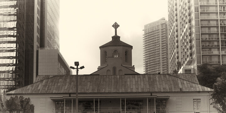 Kreuzdach Bilder Durchsuchen 94,349 Archivfotos, und