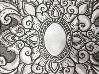 The art and pattern of carving silverware.