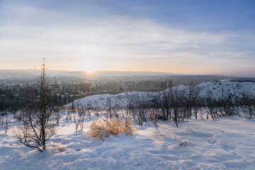 Fototapeta na wymiar Winter landscape at sunset in Bowmont Park
