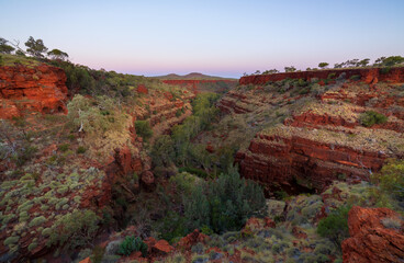 Knox Lookout, Karijini National Park, Western Australia.  © Ryan Hoi