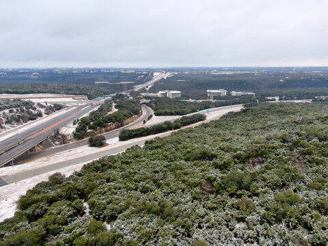 Austin, Texas during a snow storm 10