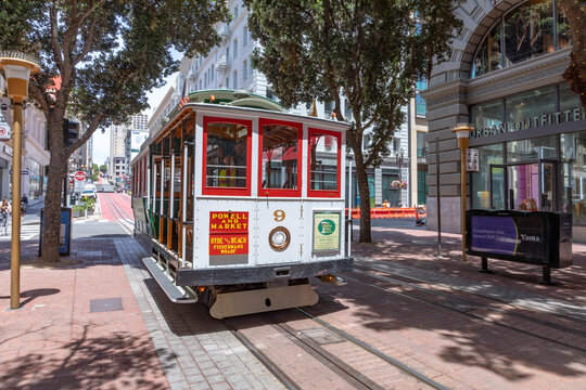 historic Cable Car Powell Hyde Line  at Powell Street terminal at Market Street in downtown San Francisco, California CA, USA
