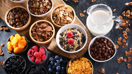 Breakfast cereal products and fresh fruits