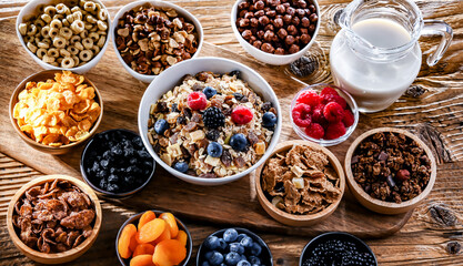 Breakfast cereal products and fresh fruits