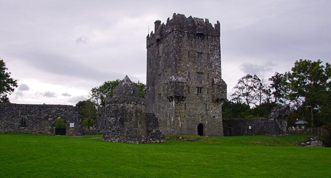 Aughnanure Castle