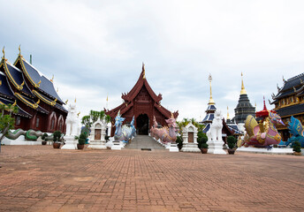 Fototapeta na wymiar Wat Ban Den