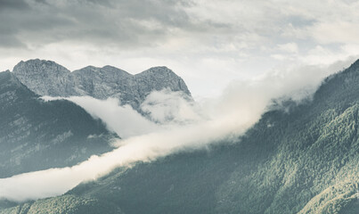 Alpy w mgle © Jakub