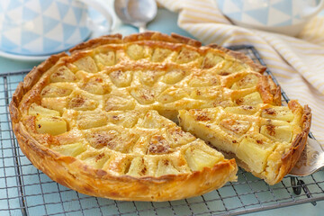 Sweet pineapple tart with mascarpone cream and cinnamon