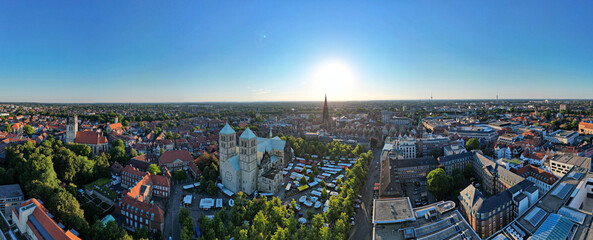 Münster, Deutschland: Panorama über die Stadt - obrazy, fototapety, plakaty