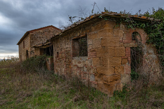 Abandoned rustic farmhouse in the Tuscany country house 