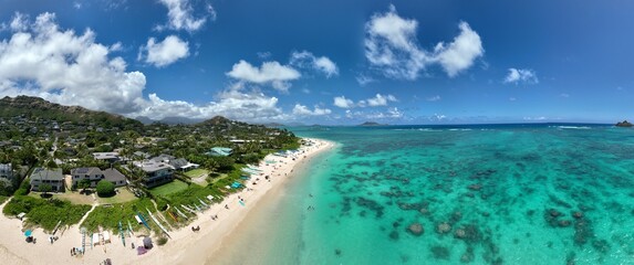 Lush Lanikai Beach near Kailua in Oahu, Hawaii