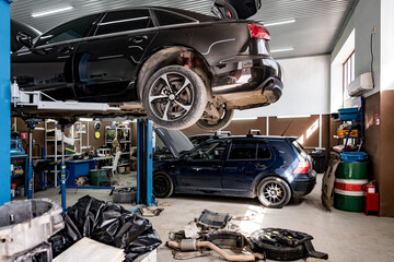 Car service center. Auomobile tools for repair and check up